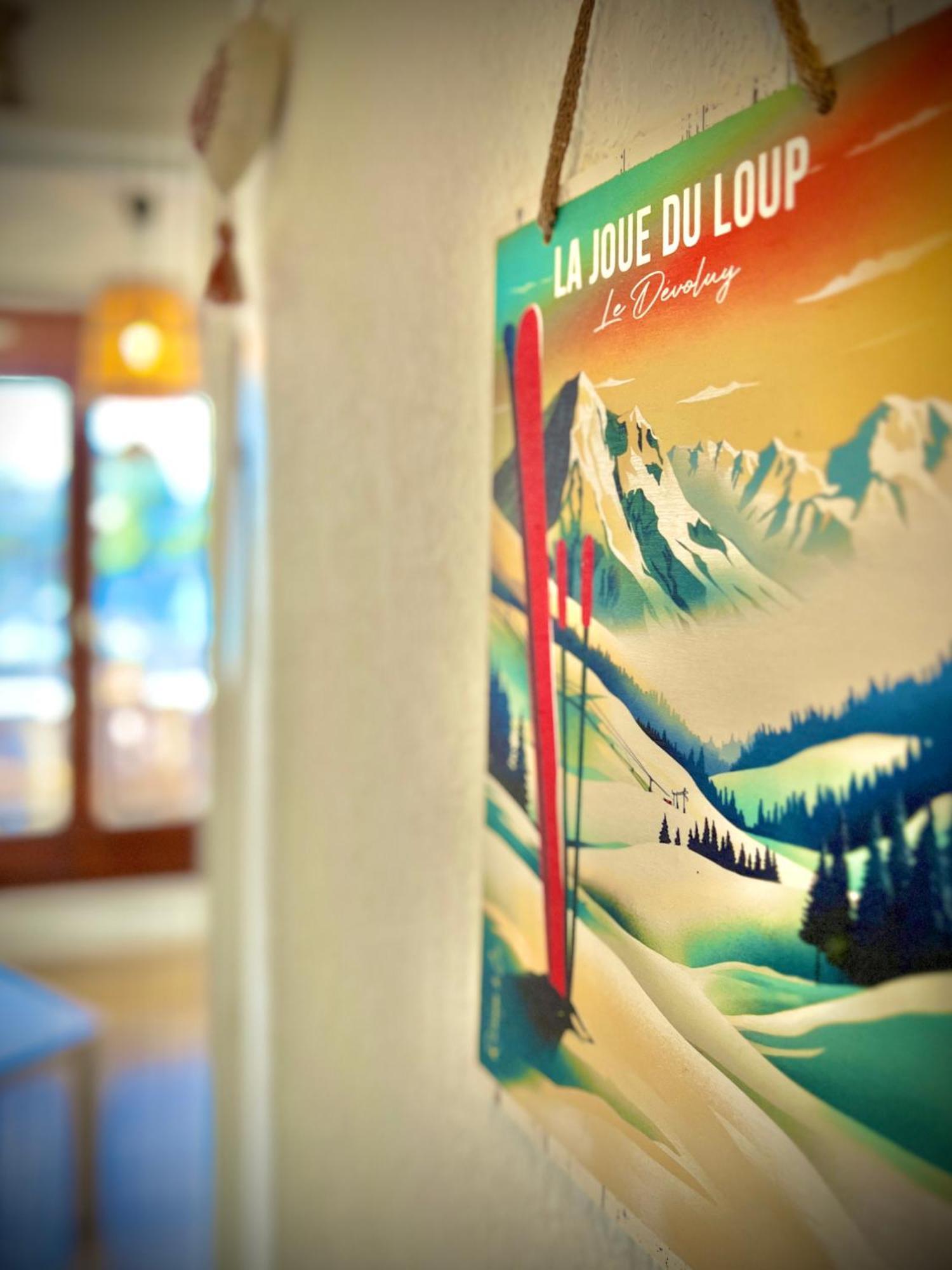 La Joue Du Loup, Aux Pieds Des Pistes Et Vue Sur Montagnes * La Joue du Loup